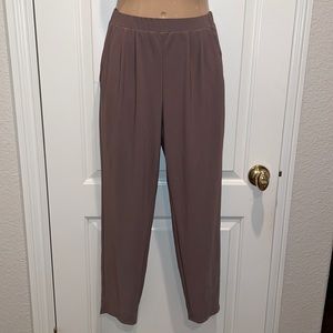 Leith Elastic Waist Pleated Pants - mushroom taupe